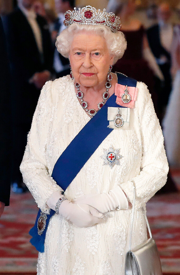 Почему предстоящий Платиновый юбилей Елизаветы II уже нарекли «катастрофой» и «фиаско»