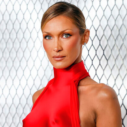 Белла Хадид выпустит личные мемуары