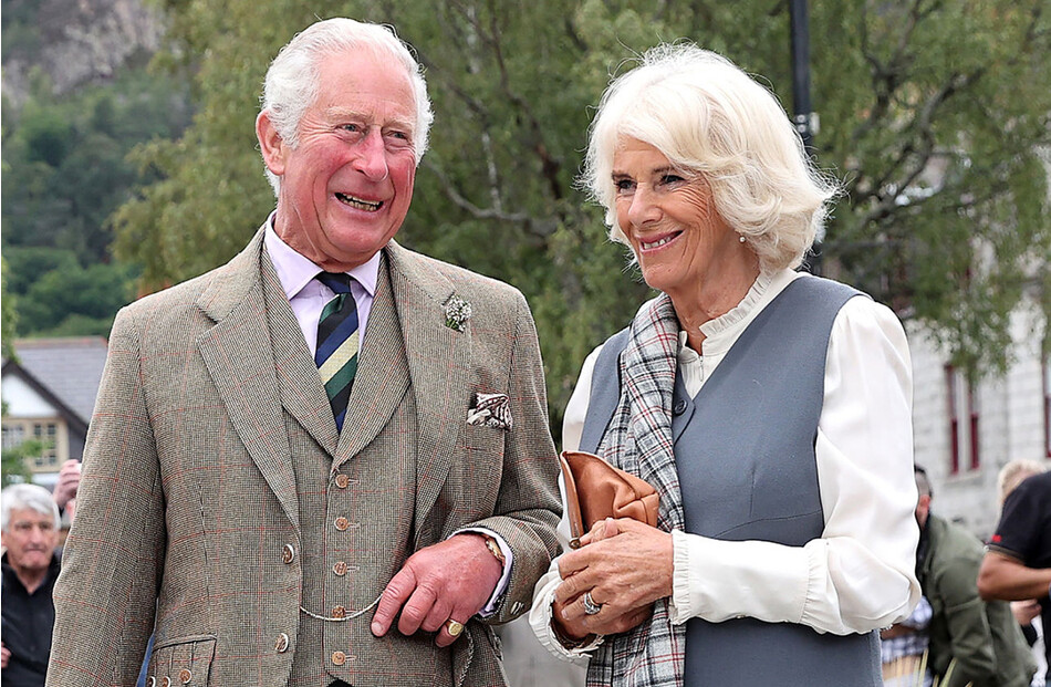 Камилла Паркер-Боулз впечатлила публику изысканным нарядом