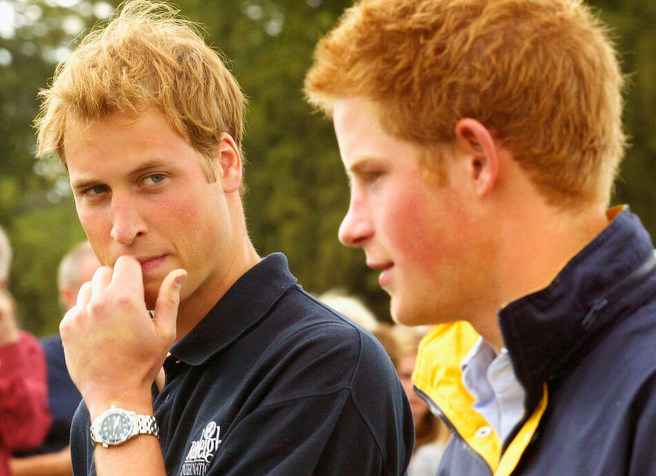 «Он видит во мне конкурента»: Почему принц Гарри считает, что принц Уильям ему завидует?