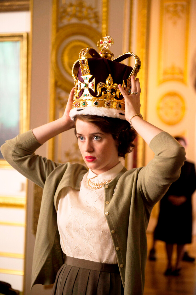 Кадр из первого сезона сериала Netflix «Корона», 2016