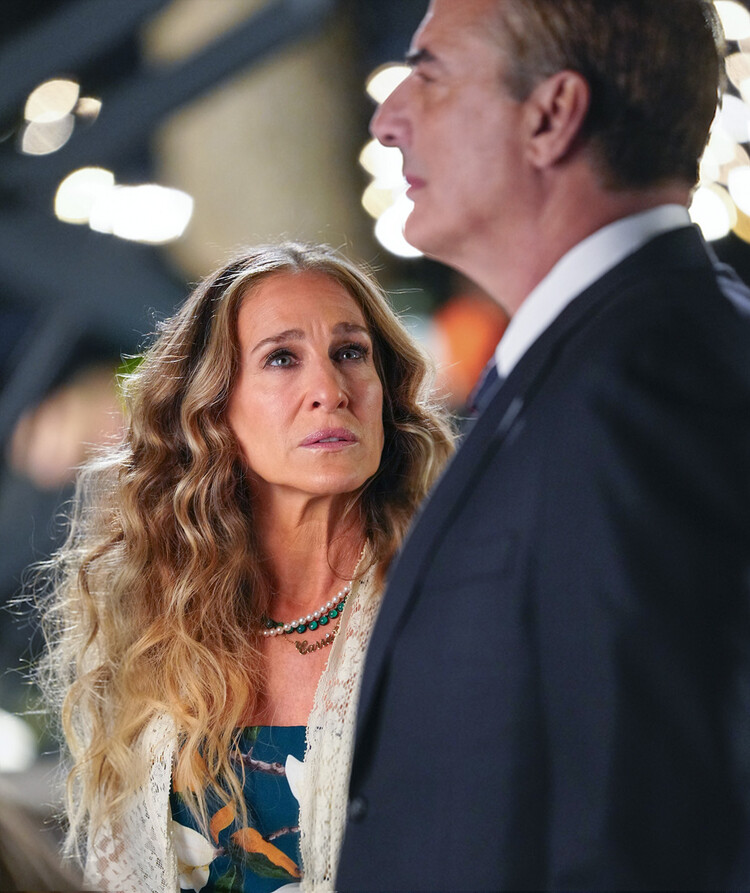 Сара Джессика Паркер и Крис Нот на съёмочной площадке «И просто так», 2021