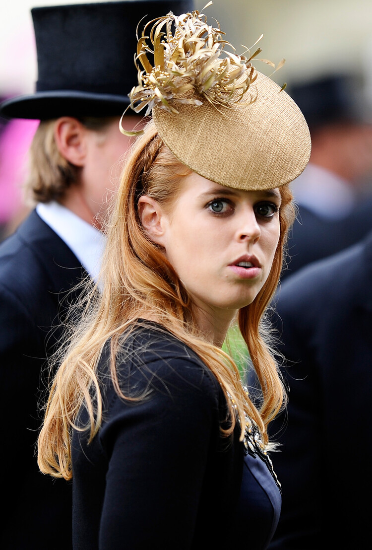 Какое место в линии престолонаследия займёт дочь принцессы Беатрис