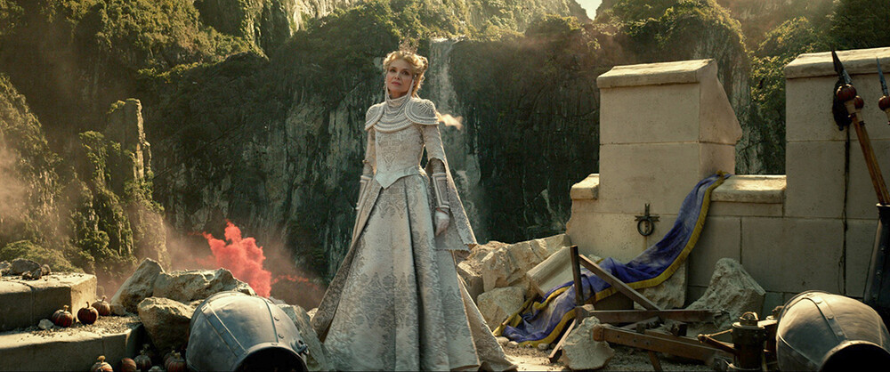 «Малефисента» VS «Малефисента: Владычица тьмы»