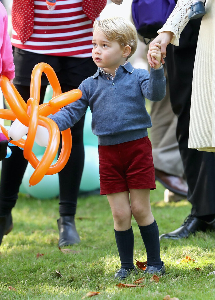 Принц Джордж на празднике