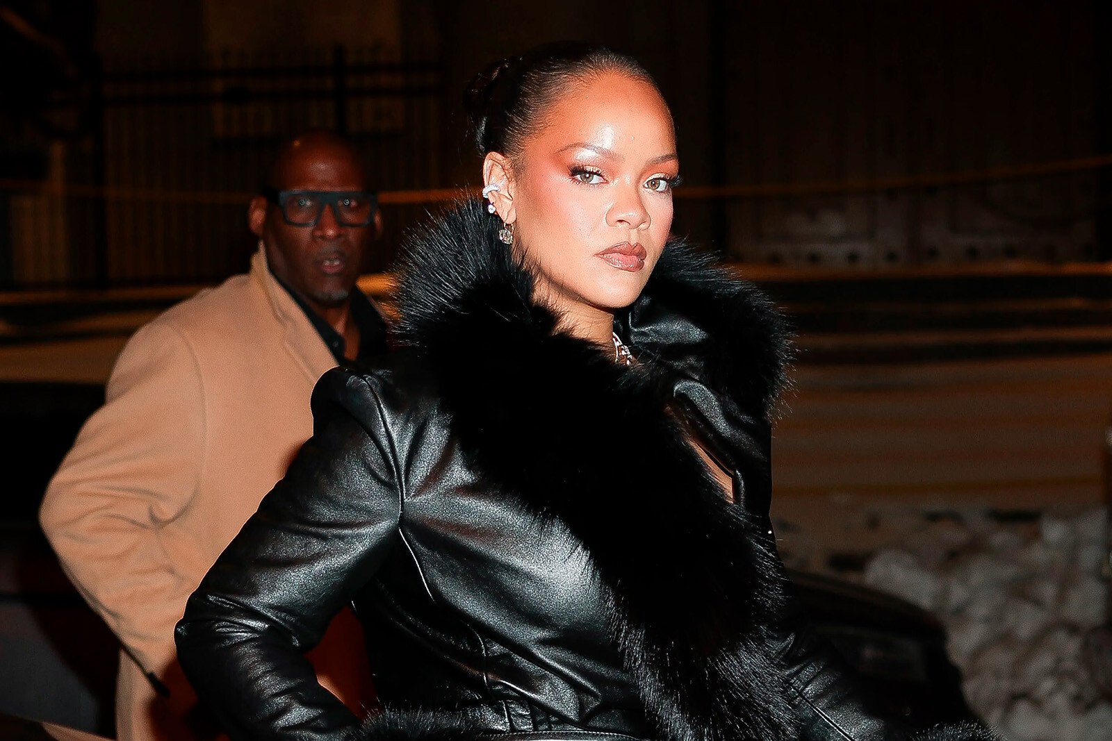 Дом Рианны в Беверли-Хиллз обстреляли