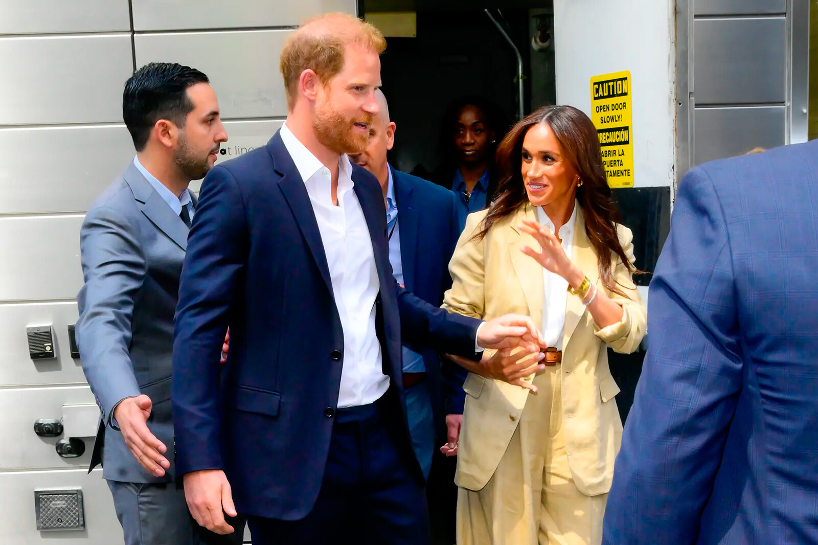 Тайная встреча в Лондоне: что на самом деле стоит за попыткой примирения принца Гарри с королём Карлом III