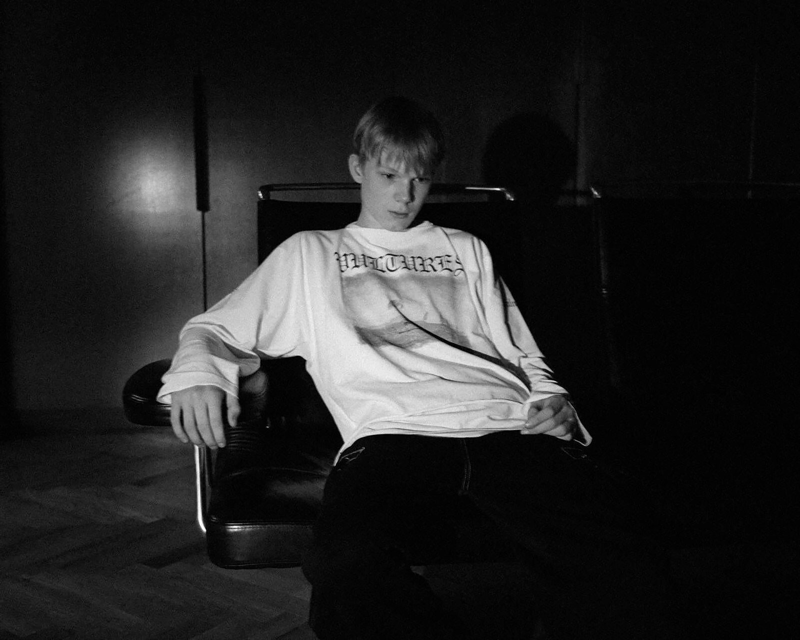 Актёр из сериала «Слово пацана» стал лицом бренда Канье Уэста и Гоши Рубчинского