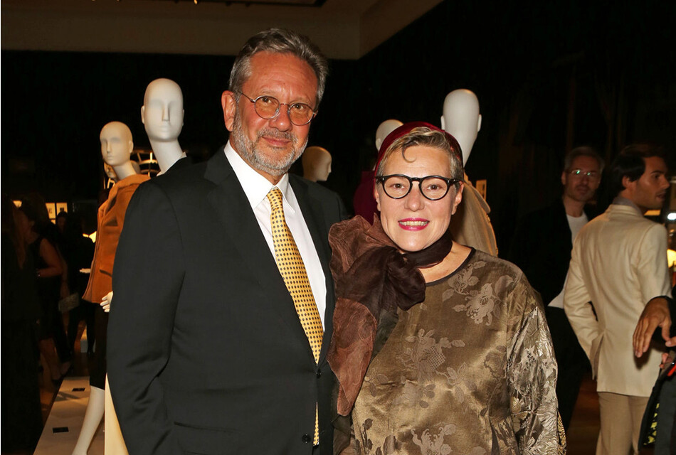 Шон Хепберн Феррер, сын Одри Хепберн, и Карин Хофер присутствуют на приёме по случаю открытия выставки «Одри Хепберн: личная коллекция» в Christie's 21 сентября 2017 года в Лондоне, Англия