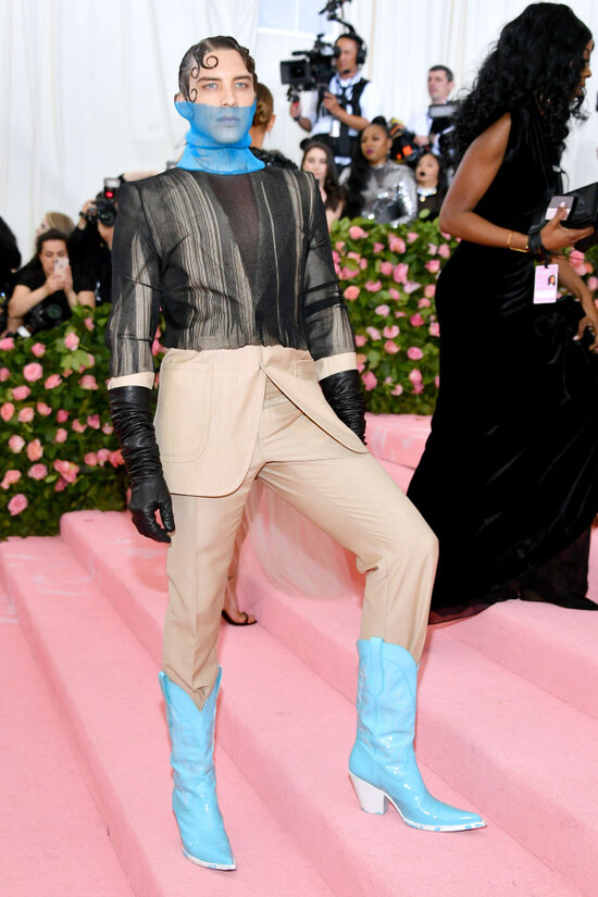 Коди Ферн Met Gala 2019