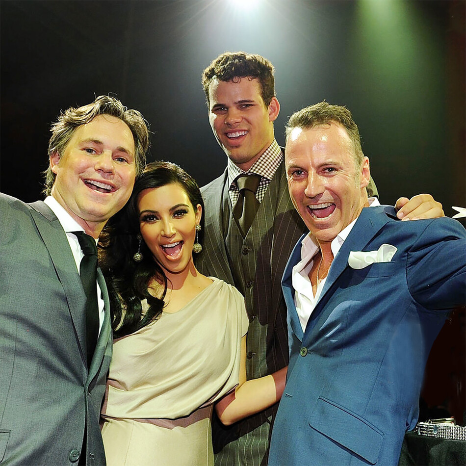 Джейсон Бинн, телеведущая Ким Кардашьян, игрок НБА Крис Хамфрис и Колин Коуи в Capitale 31 августа 2011 года в Нью-Йорке