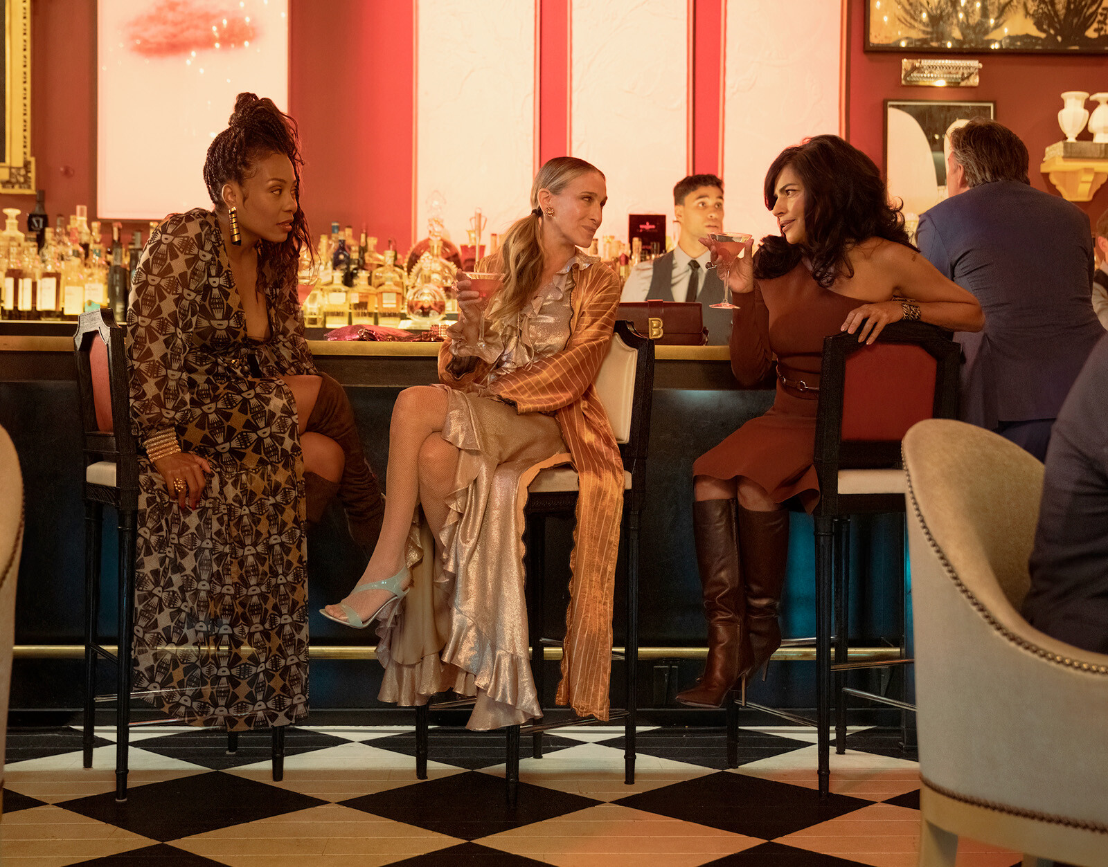 Кадр из второго сезона сериала «И просто так», 2023