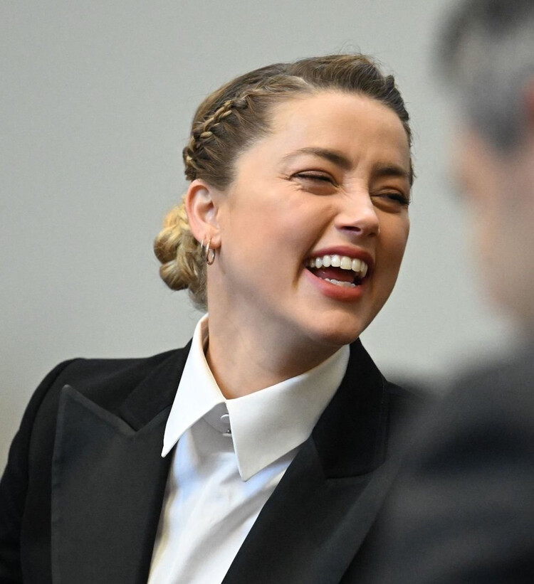 Личная медсестра Эмбер Хёрд рассказала о её зависимостях и ревности к славе Джонни Деппа