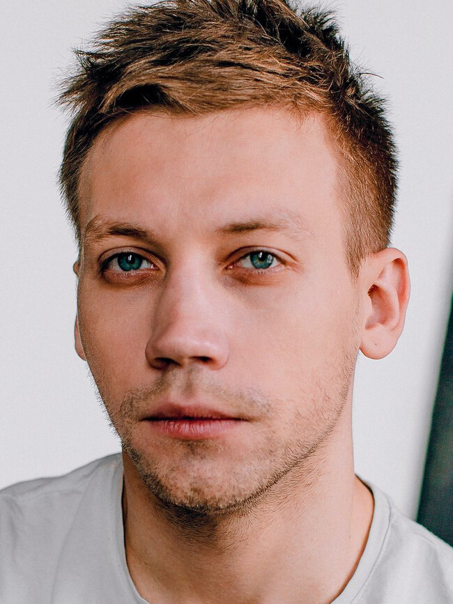 Актёр Александр Кузнецов