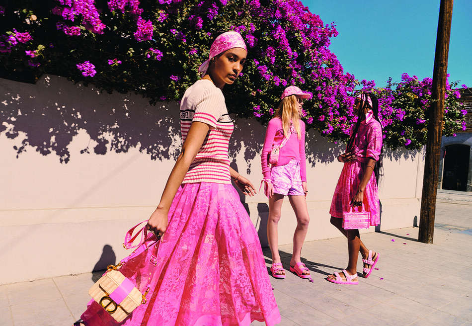 Dior представил капсульную коллекцию одежды для отдыха Dioriviera