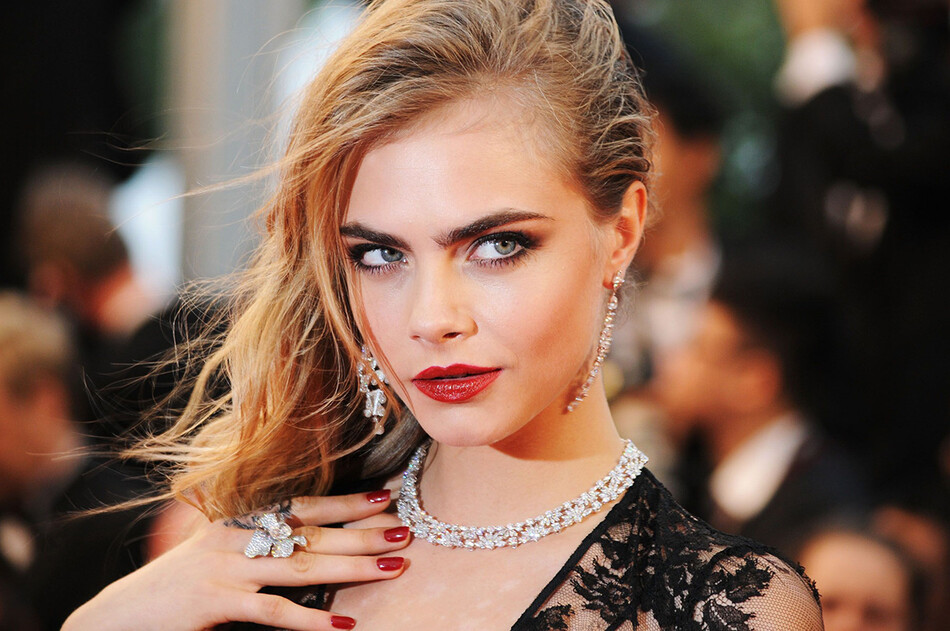 Кара Делевинь личная жизнь