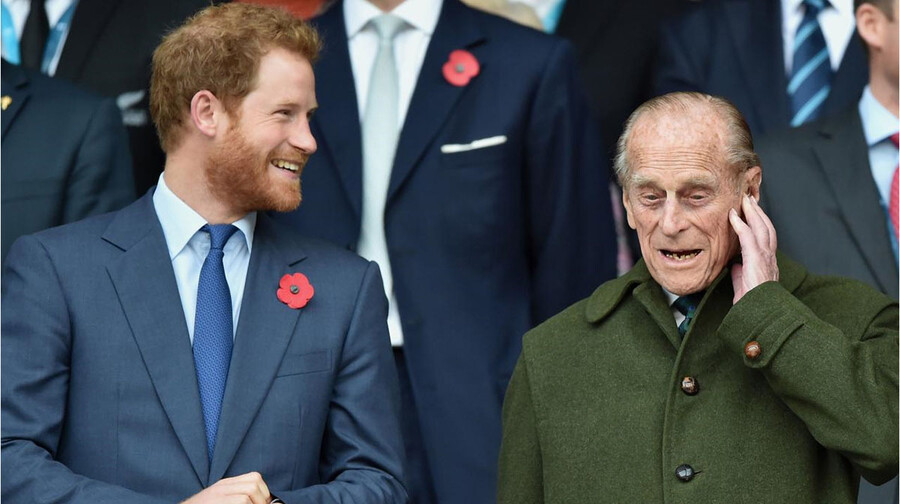 Принц Гарри с принцем Филлипом