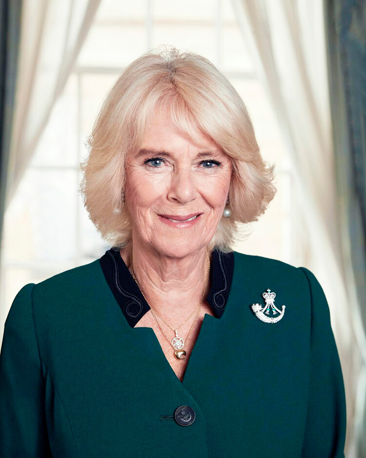 «Это большая честь для меня»: Камилла Паркер-Боулз прокомментировала своё назначение на титул королевы-консорт