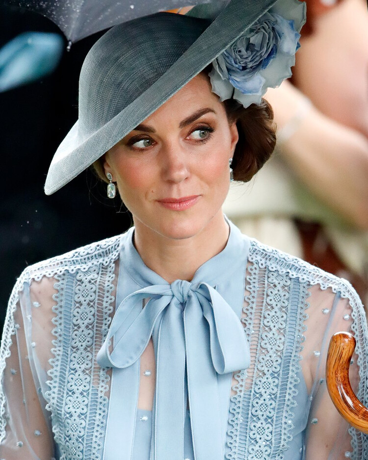 Секрет бюстгальтера Кейт Миддлтон