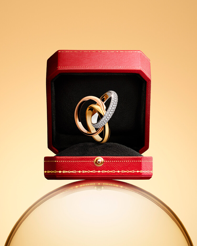 LVMH хочет купить холдинг Richemont, чтобы заполучить Cartier