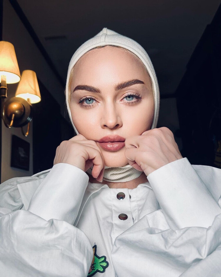 Мадонна устроила домашний показ мод