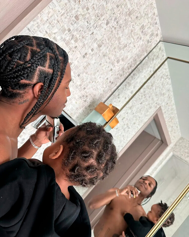 A$AP Rocky со своим сыном RZA