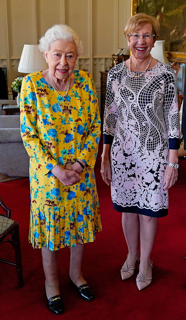 «Раньше времени трон не отдам!»: Елизавета II отказалась от досрочной передачи власти принцу Чарльзу