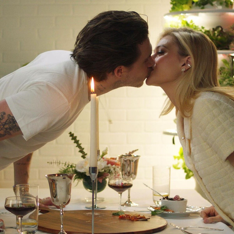 Бруклин Бекхэм и Никола Пельтц