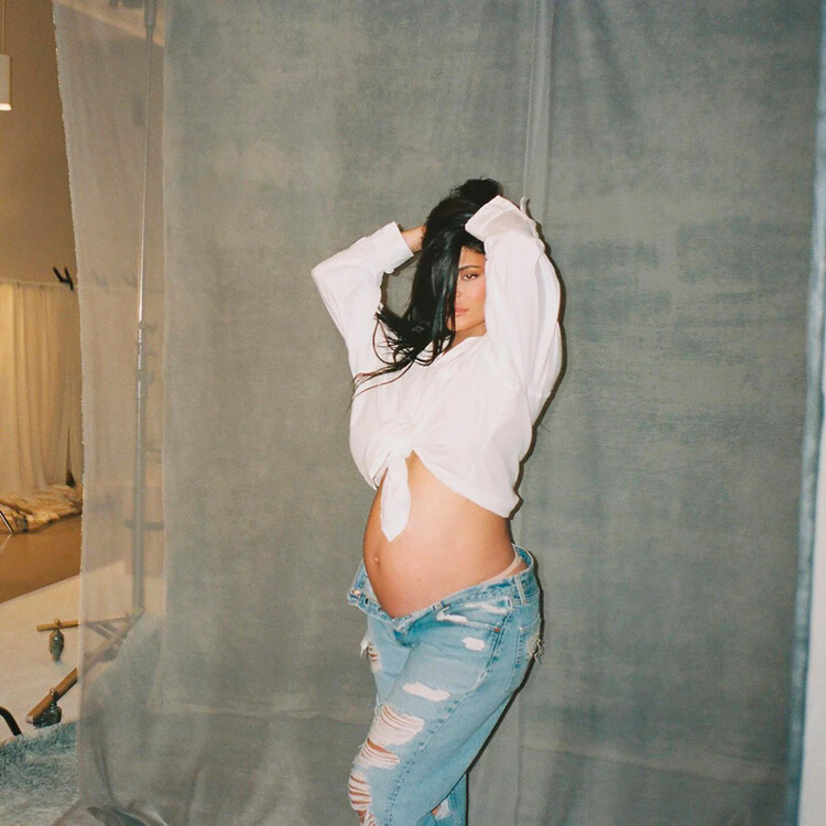 Кайли Дженнер, 2021