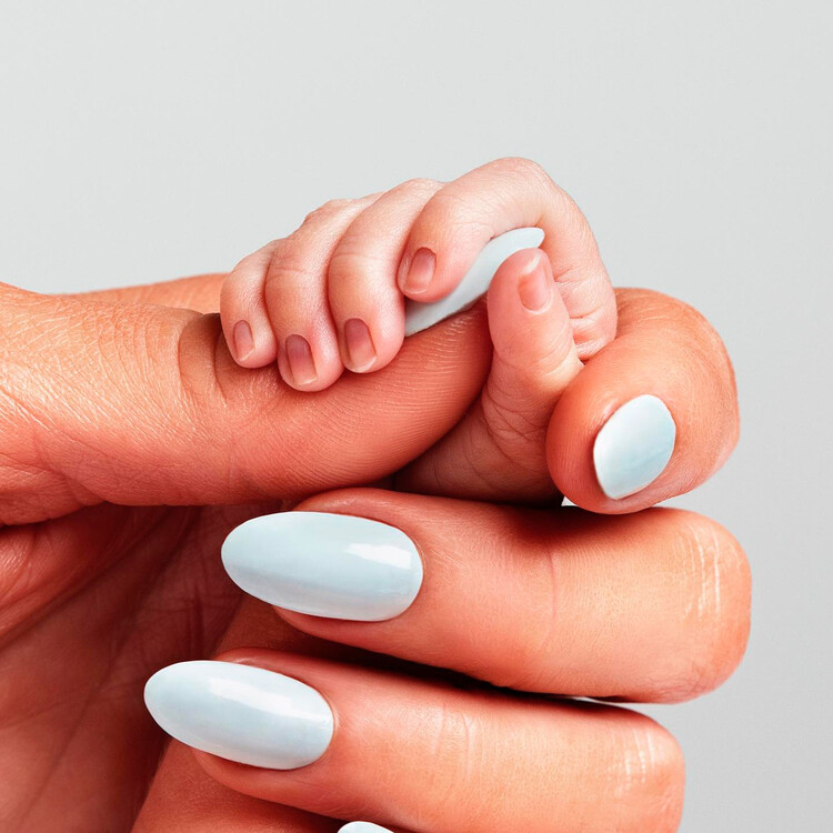 Пэрис Хилтон раскрыла имя своего сына