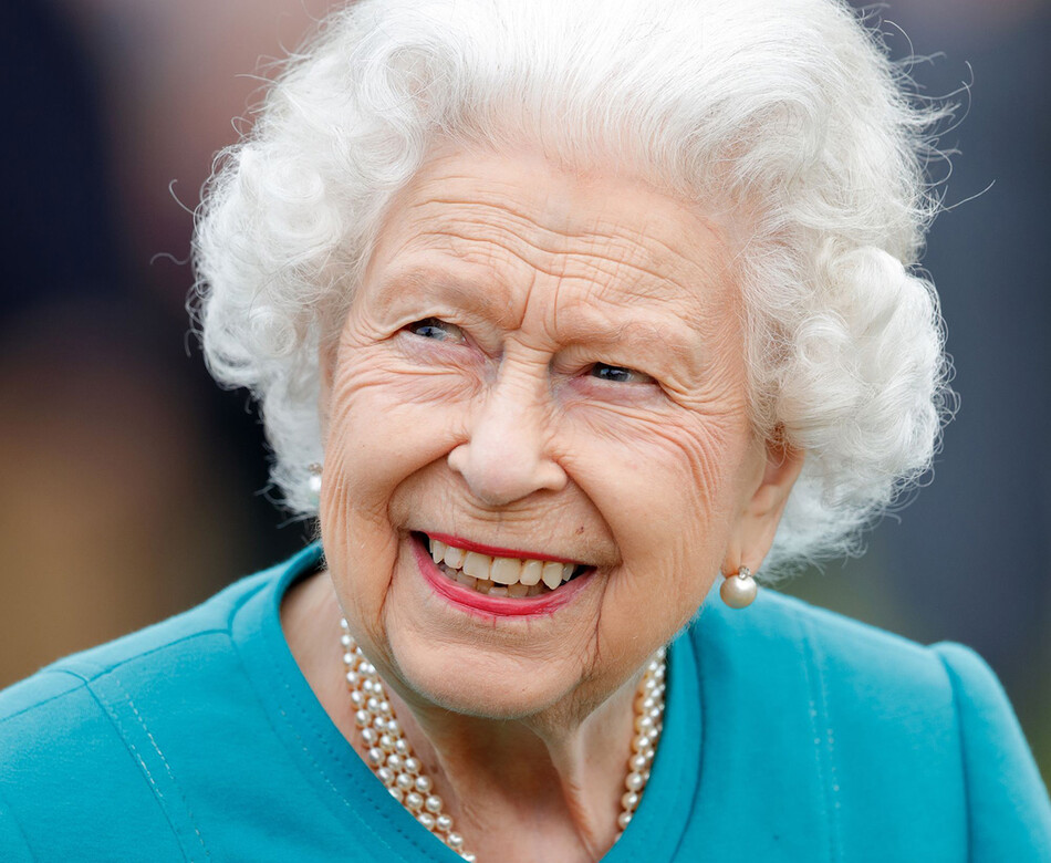 У Елизаветы II есть одно жуткое хобби в Балморале