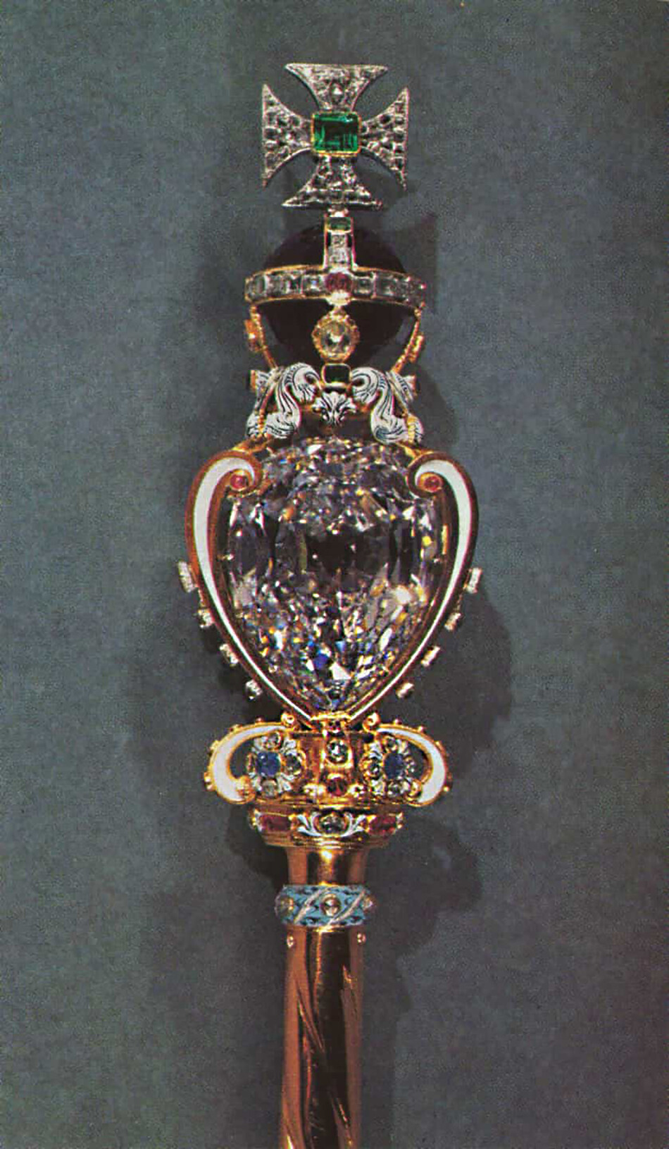 Верхушка Скипетра Государя с Крестом.