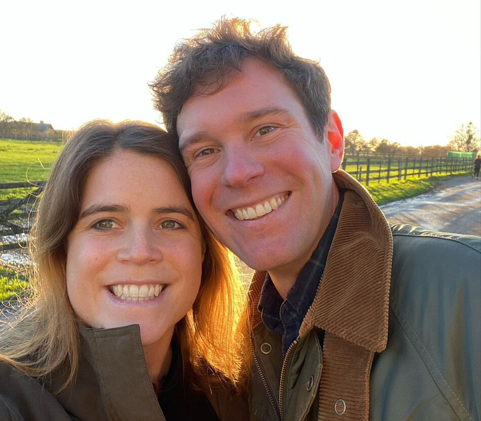 Принцесса Евгения отметила день рождения мужа Джека Бруксбэнка, опубликовав забавное селфи из личного архива