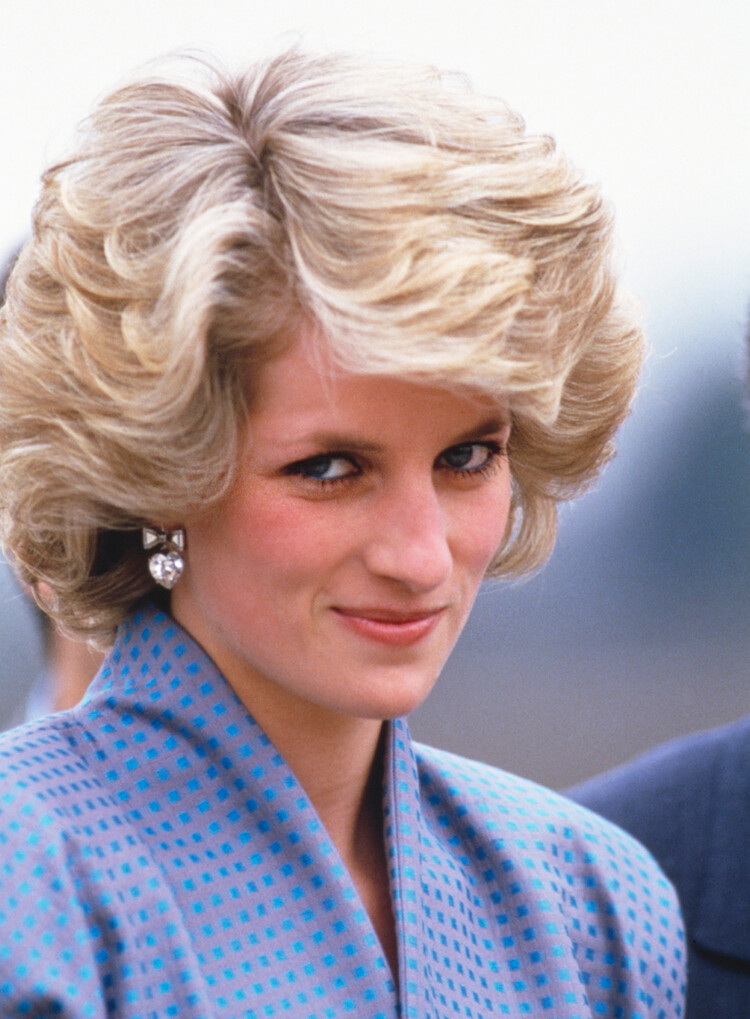 Как леди Ди заставила королеву Елизавету II и принцессу Маргарет отказаться от исполнения гимнов в Балморале?