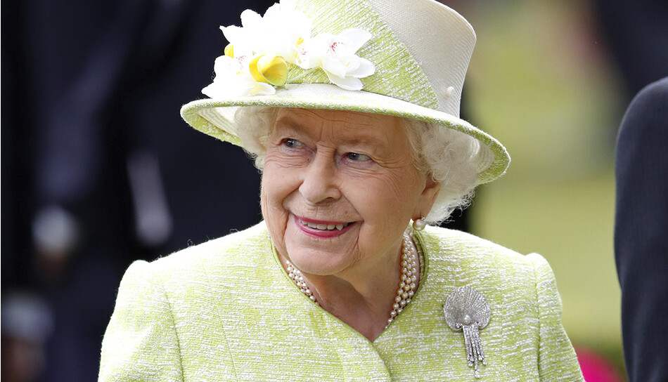 Коврик для ванной, шапочка для душа, домашний индийский соус: чем удивляют друг друга члены королевской семьи в Рождество