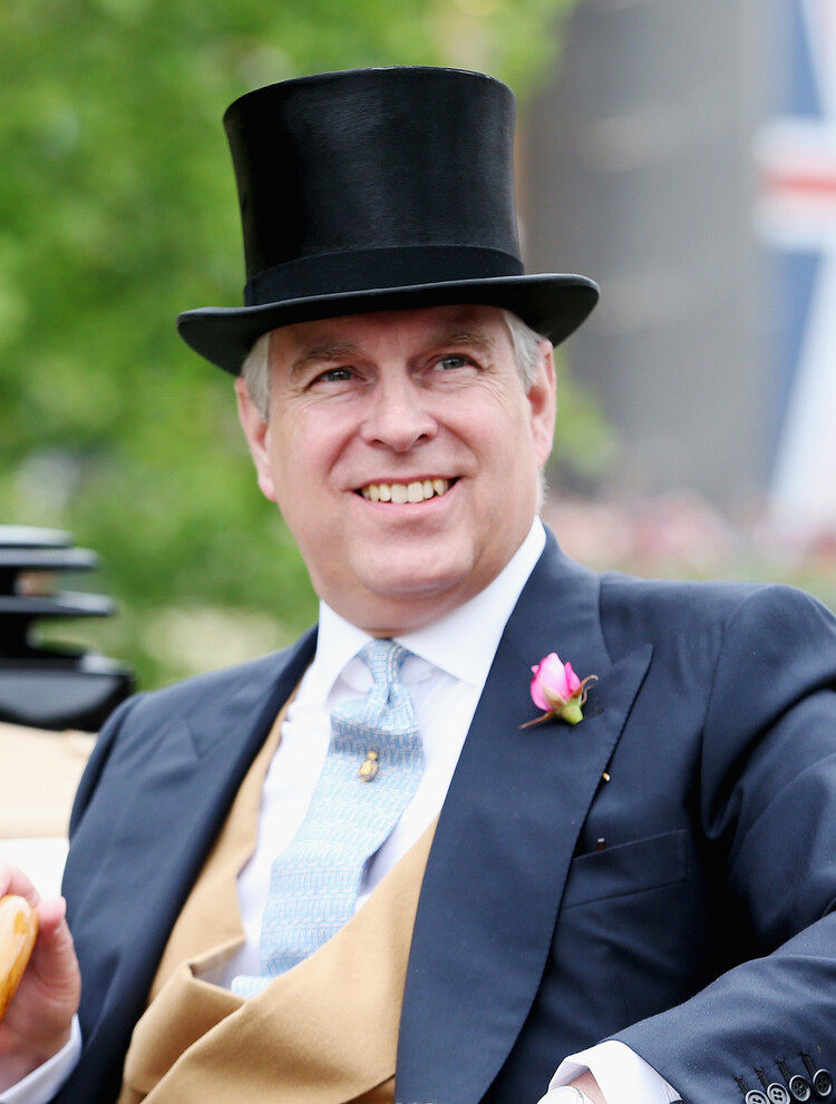 Как высокомерие помогло принцу Эндрю на королевском поприще