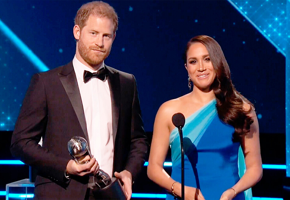 Принц Гарри и Меган Маркл во время вручения премии — NAACP Image Awards 24 февраля 2022 г.