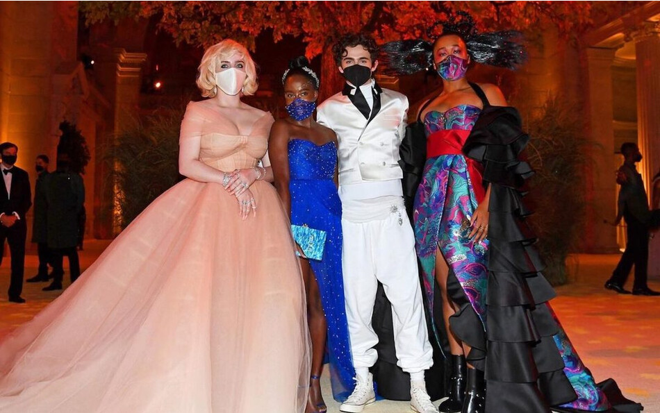 Билли Айлиш в компании с Тимоти Шаламе, Амандой Горман и Наоми Осака