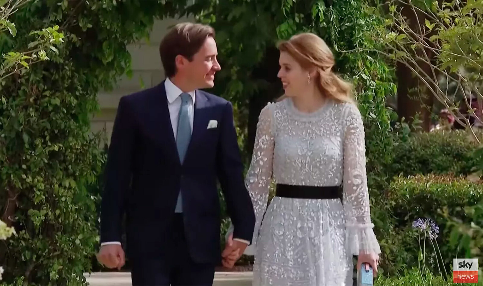 Принцесса Беатрис со своим мужем Эдоардо Мапелли Моцци