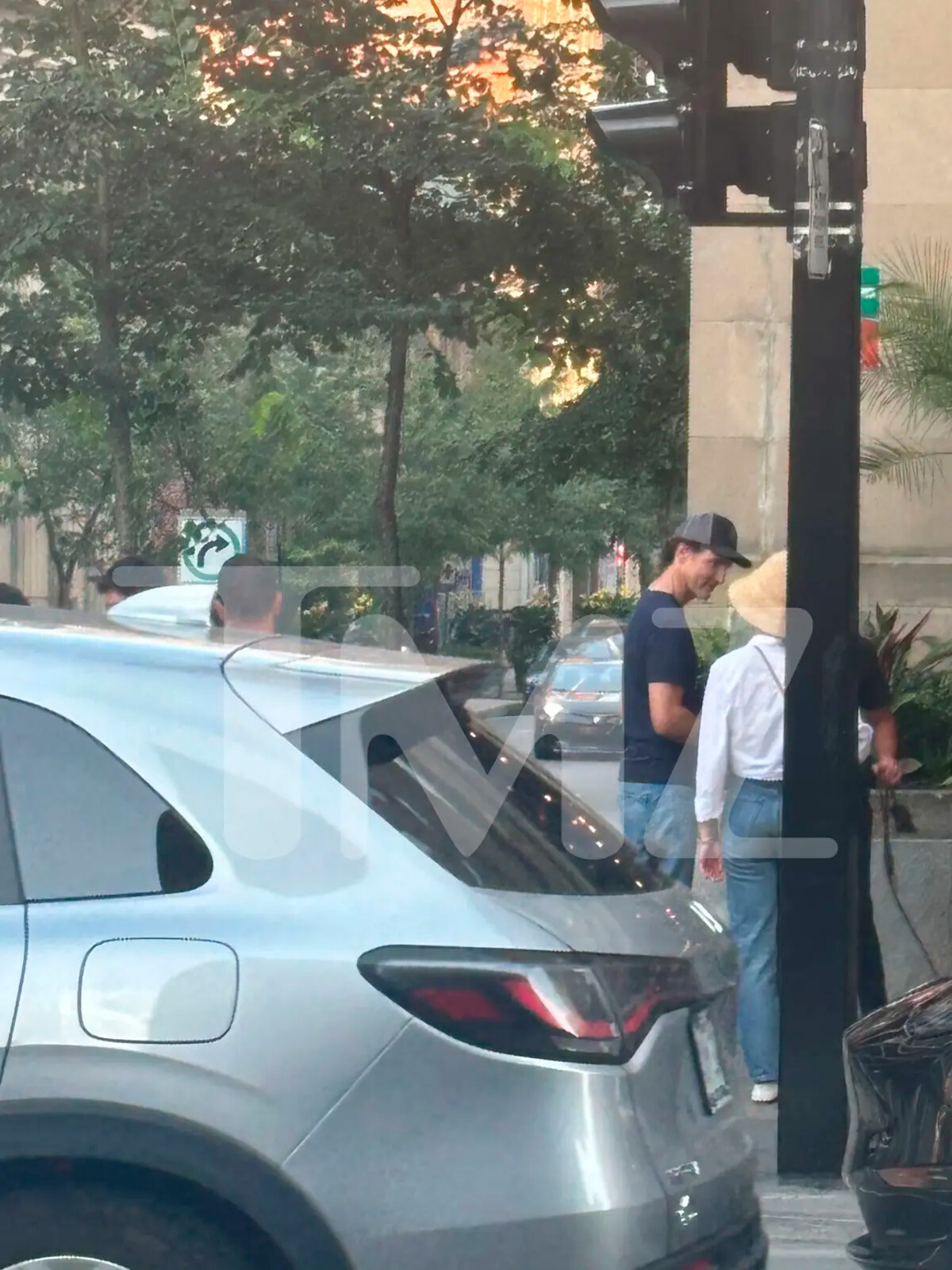 Кэти Перри с экс-премьером Канады Джастином Трюдо на прогулке 