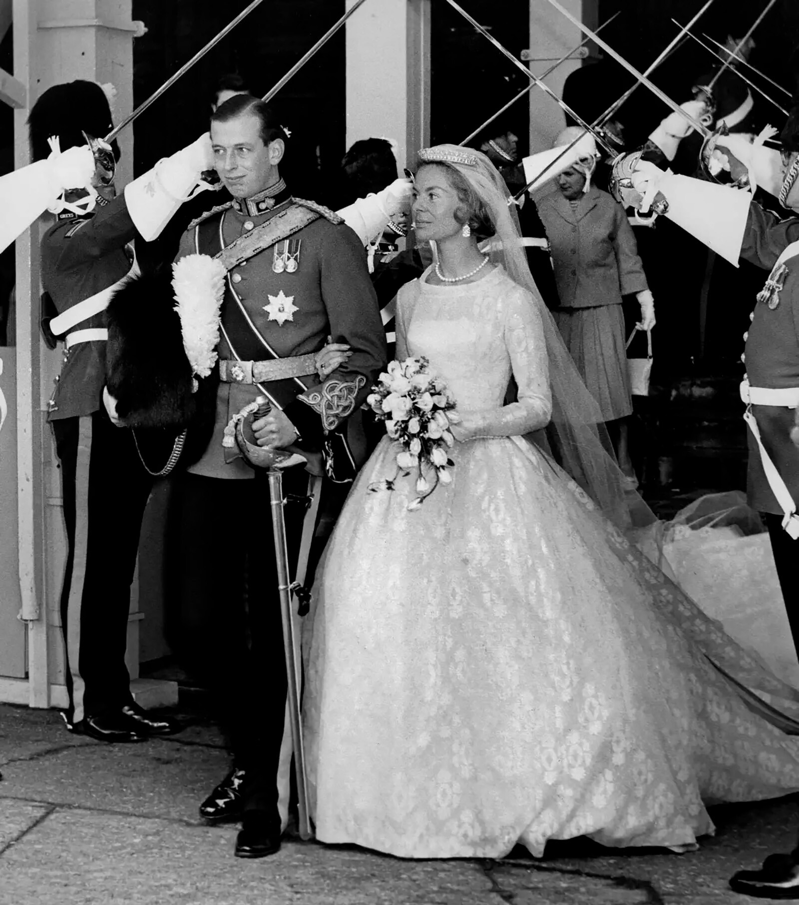 Герцог и герцогиня Кентские на своей свадьбе 8 июня 1961 года