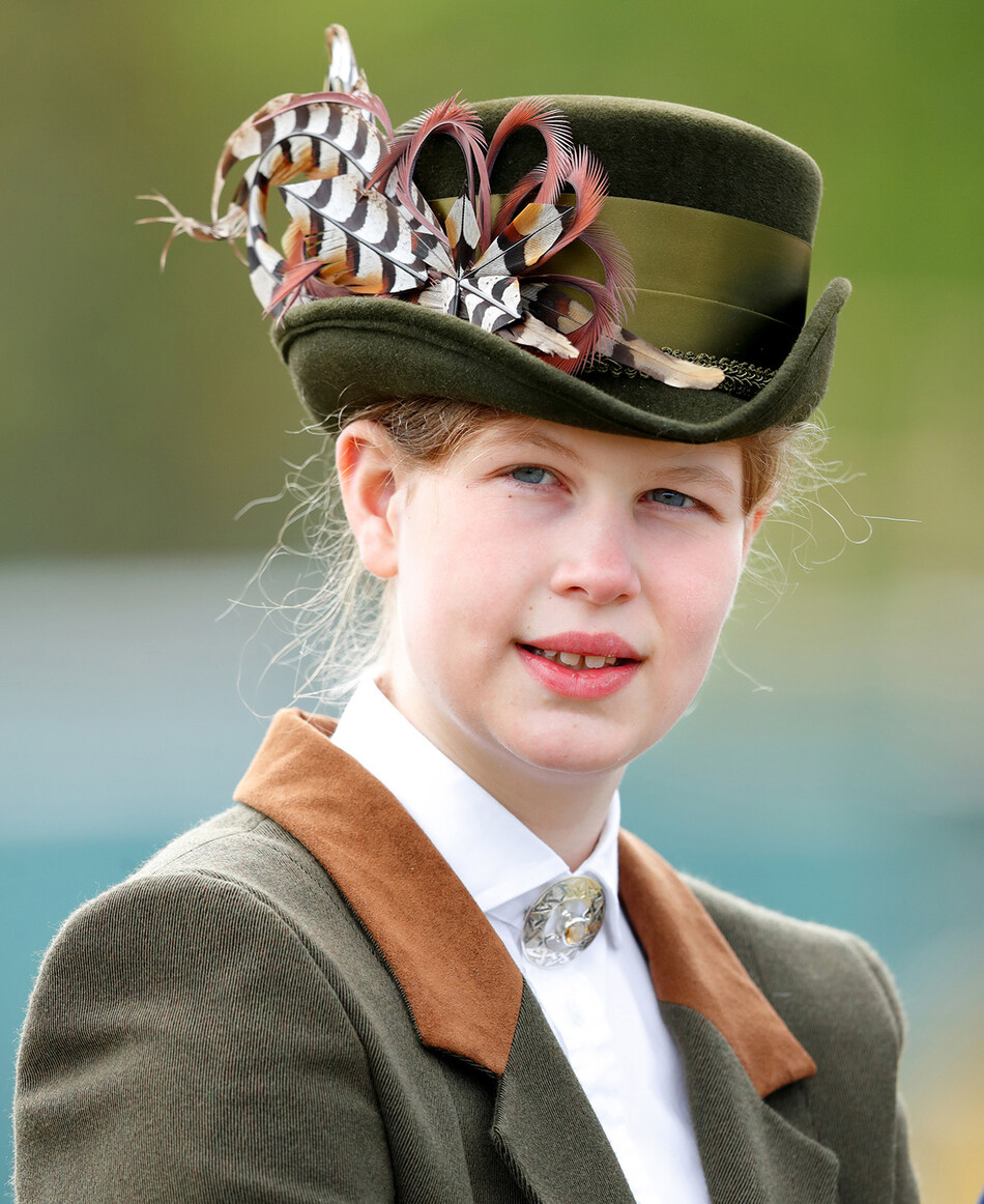 Королева дала своей любимой внучке леди Луизе Виндзор редкую привилегию