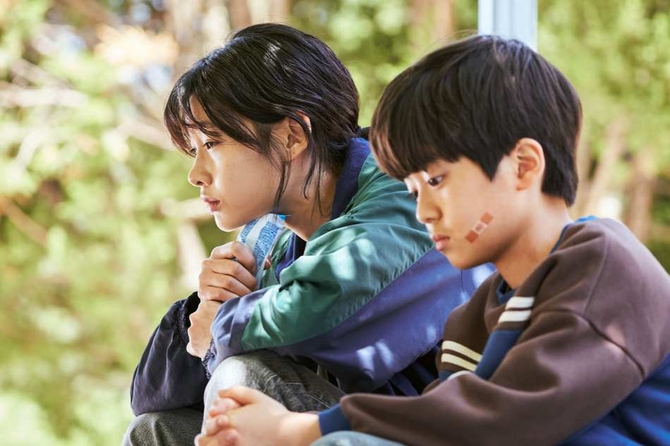 Чон Хоён и её экранный младший брат