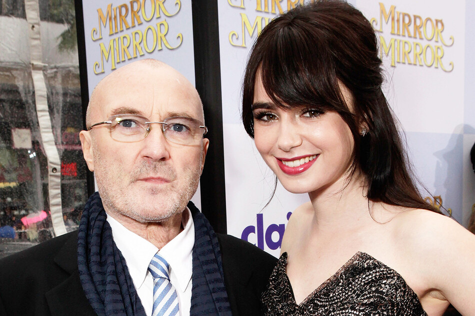 Фил Коллинз с дочерью Лили Коллинз позируют на вечеринке после премьеры «Mirror Mirror» Relativity Media в отеле Hollywood Roosevelt 17 марта 2012 года в Лос-Анджелесе, Калифорния