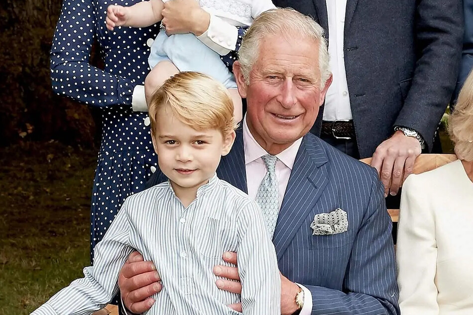 Какой подарок за $22 000 принц Чарльз сделал своему внуку Джорджу на его первый день рождения?
