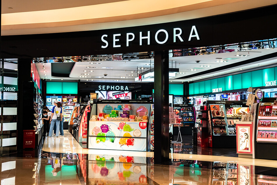 Сеть магазинов косметики и парфюмерии Sephora уходит из России