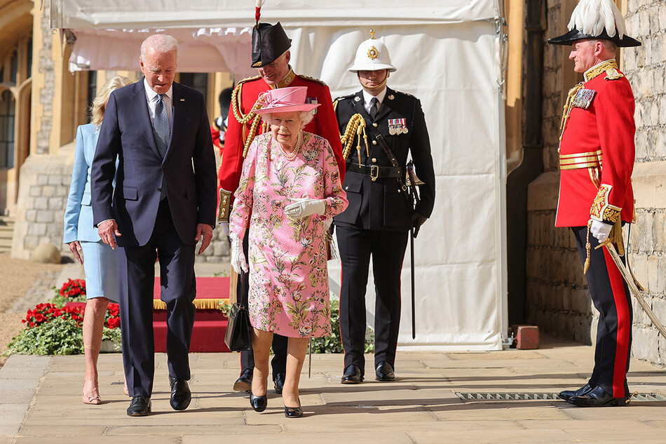 Как прошла встреча Джо и Джилл Байден с Елизаветой II