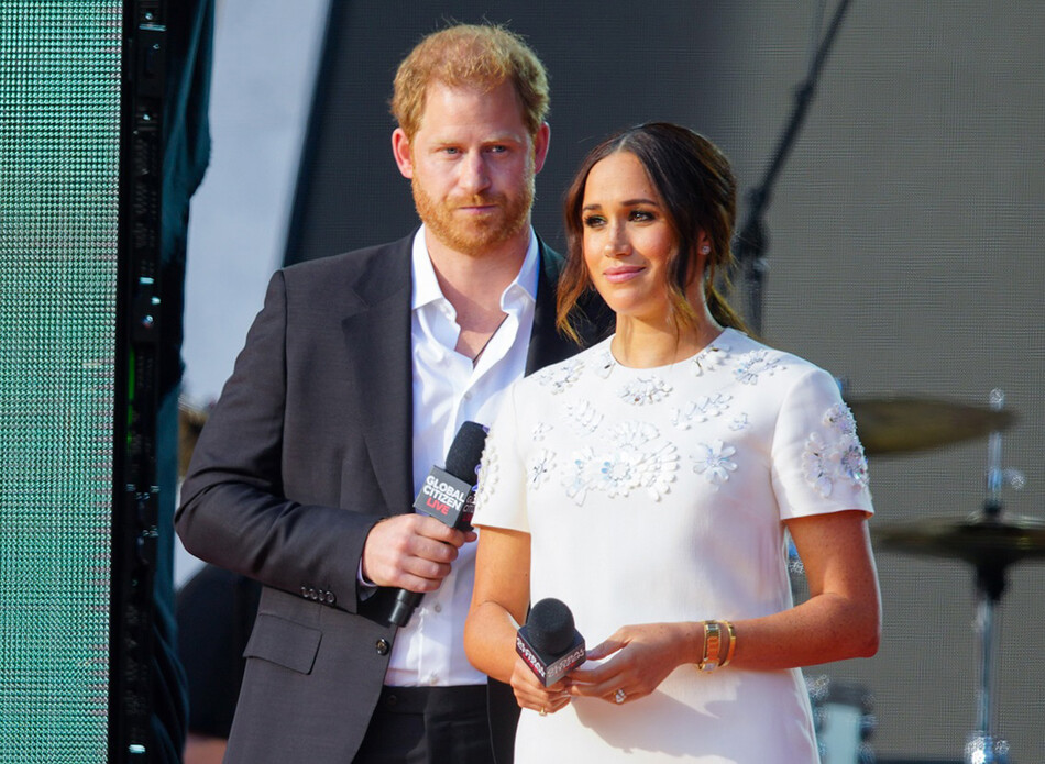 BBC решил отложить премьеру подкаста Меган Маркл и принца Гарри из-за многочисленных жалоб