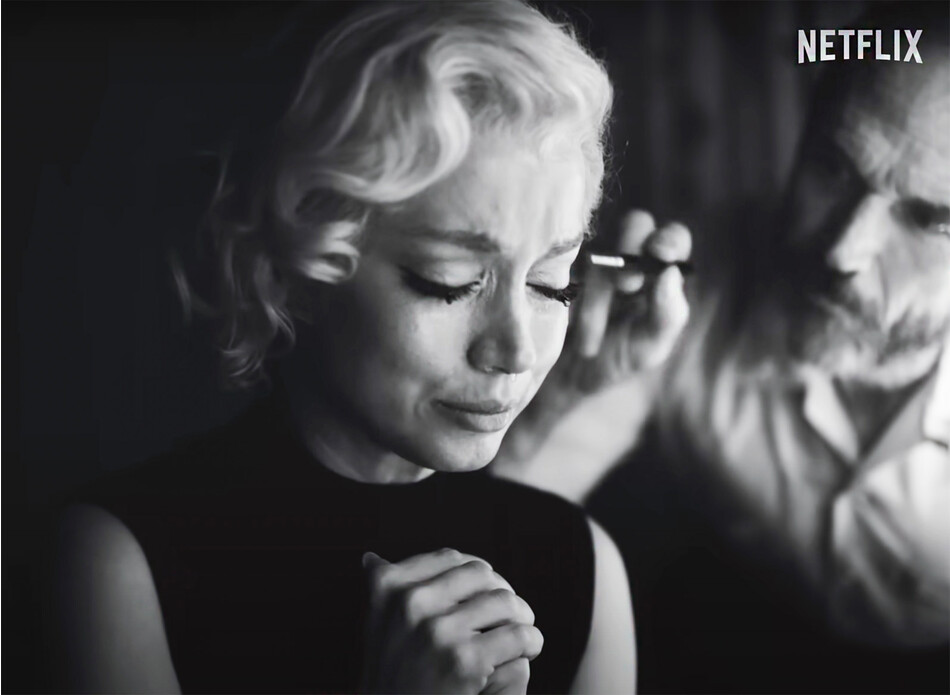 Ана де Армас исполнила роль знаменитой иконы стиля, Мэрилин Монро в биографическом фильме Netflix «Блондинка», 2022