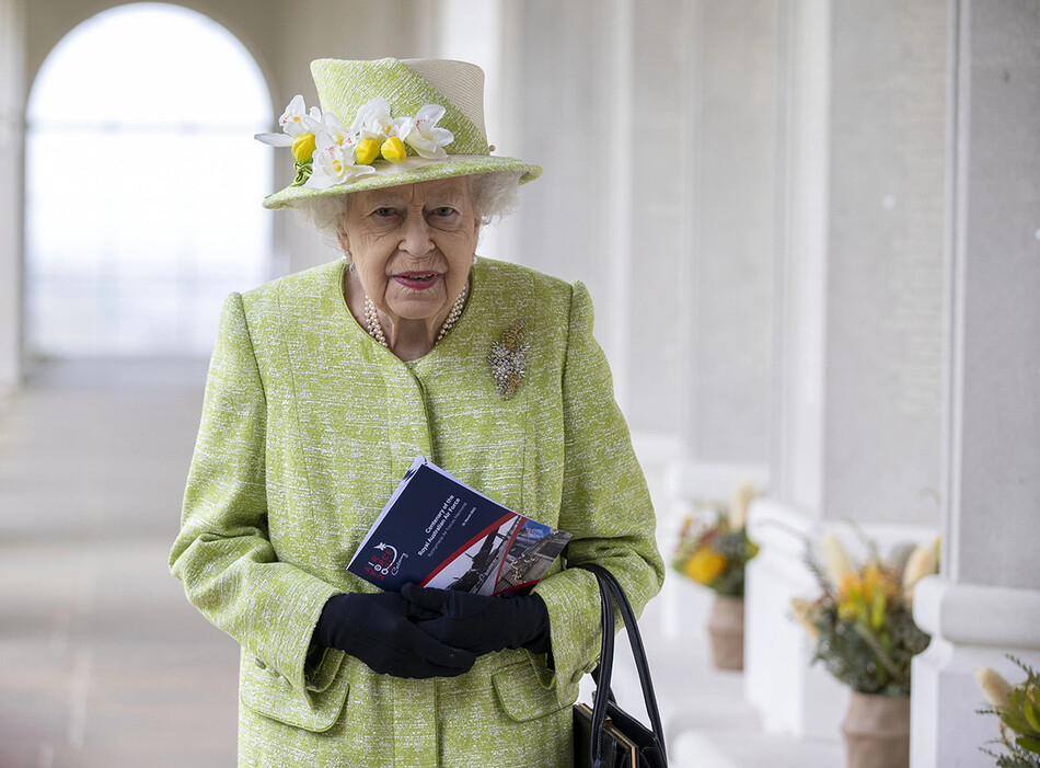 Елизавета II 2021